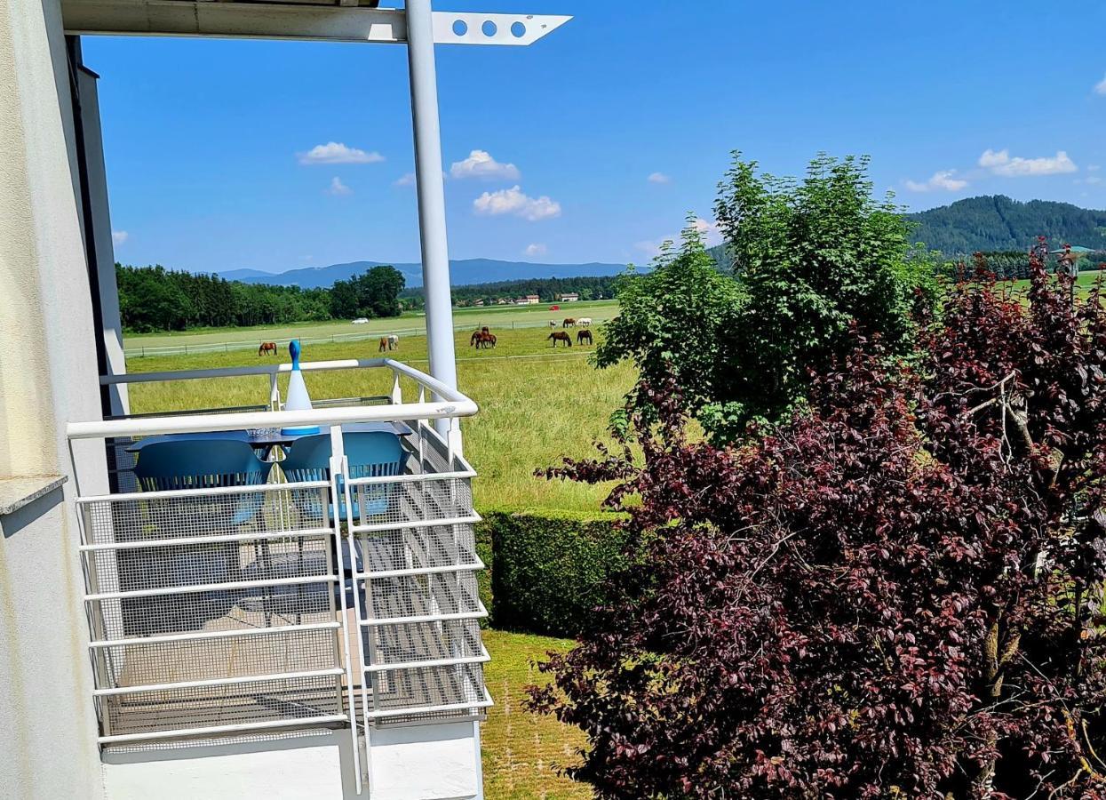 Ferienpark Scheiber Unterburg am Klopeiner See Ngoại thất bức ảnh